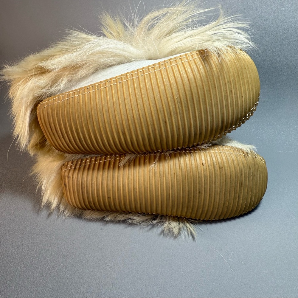 Bastien Bros Vintage Authentic MukLuk Cream Goat Fur Yeti Boots - Picture 9 of 11